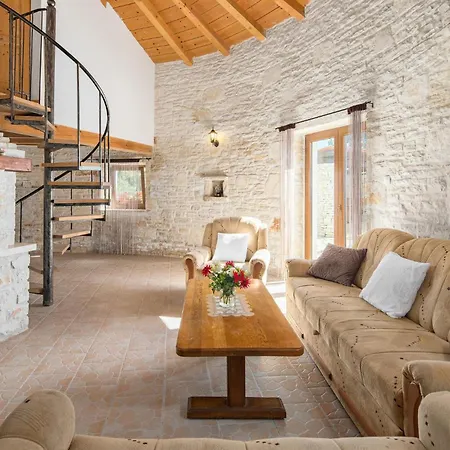 Skicini With Fireplace 04 *